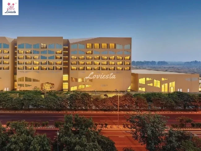 Private Poolside Dinner At Vivanta Dwarka Loviesta 008