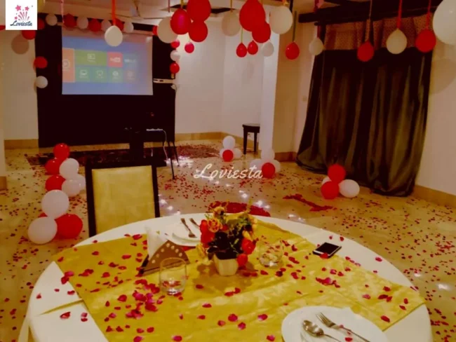 Private Movie Screening With Dinner Loviesta