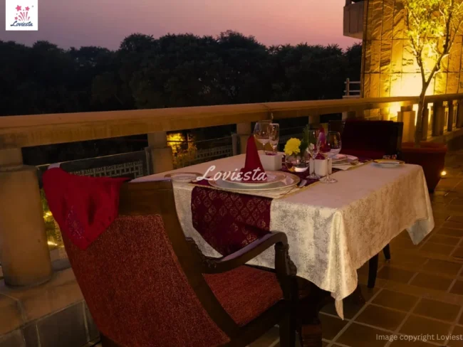 Private Candlelight Dinner In Balcony In South Delhi 002