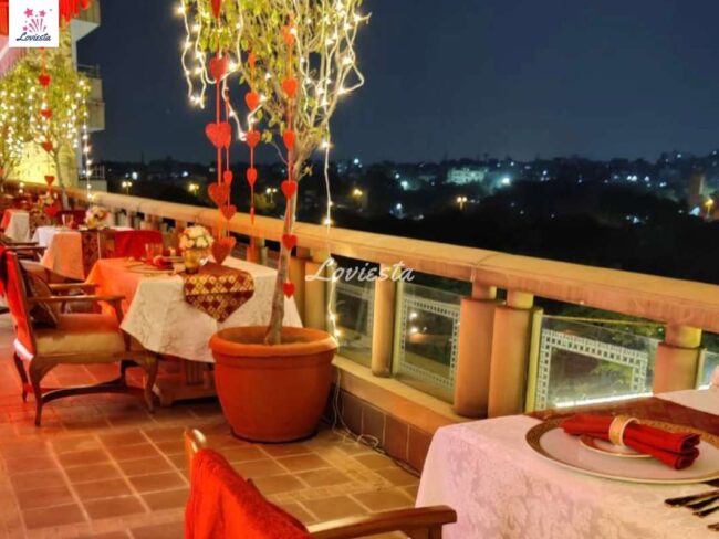 Balcony Dining South Delhi 001