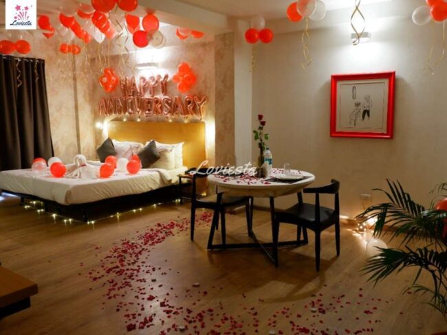 Romantic Stay & Candlelight Dinner At Sector 27, Gurugram 002