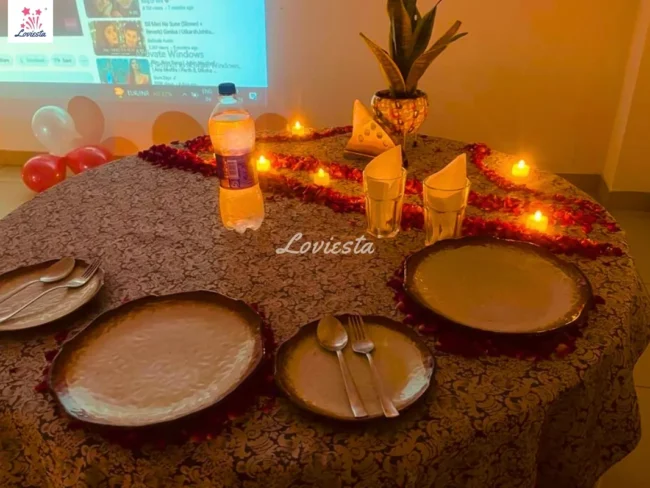 Private Candlelight Dinner & Movie Screening In Gurugram 002