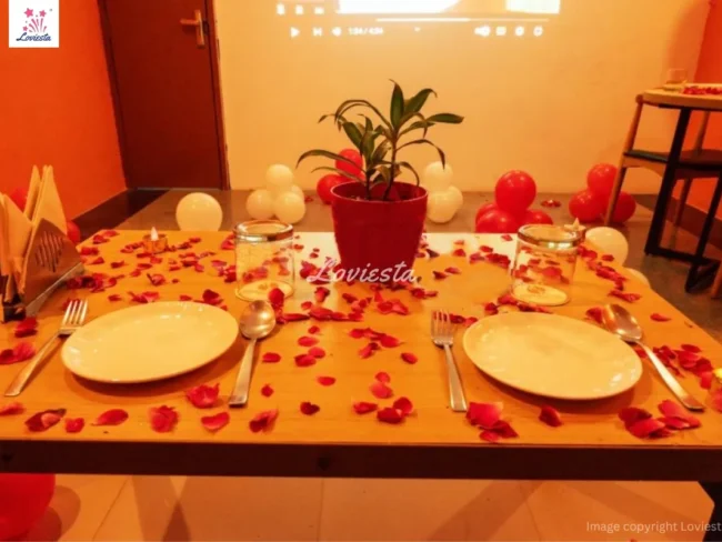 Private Candlelight Dinner With Movie Screening In Sector 52, Gurugram 004