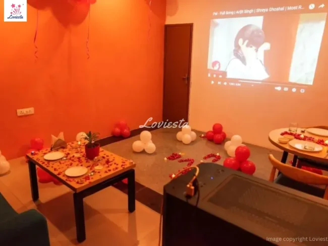 Private Candlelight Dinner With Movie Screening In Sector 52, Gurugram 005