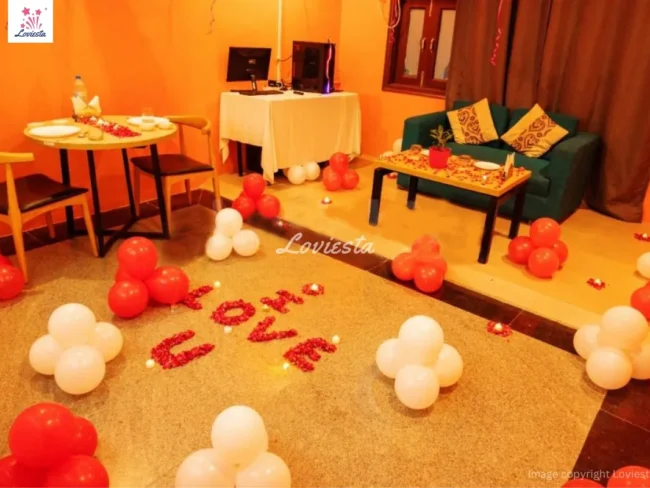 Private Candlelight Dinner With Movie Screening In Sector 52, Gurugram 006