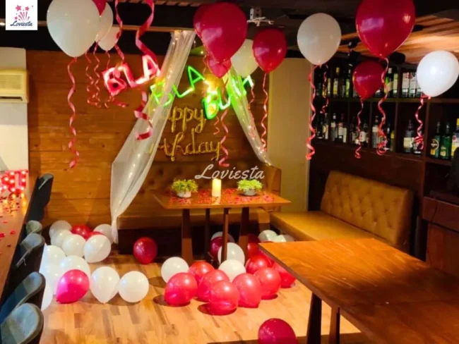 Private Mezzanine Candlelight Dinner