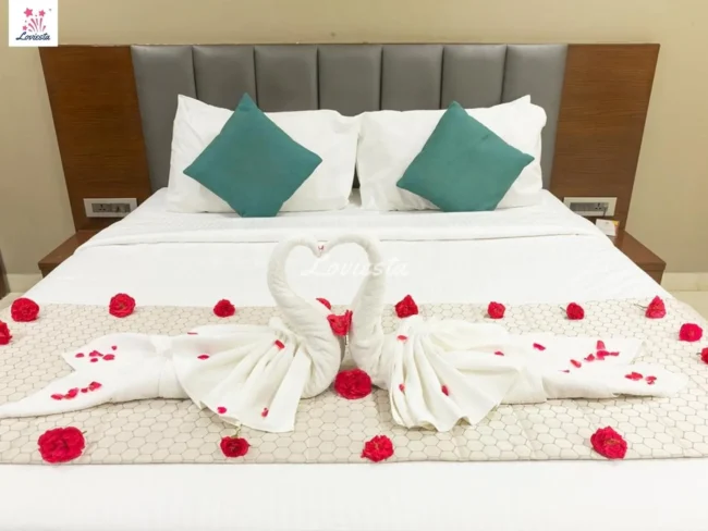 Romantic Stay & Candlelight Dinner In Jubilee Hills, Hyderabad 002