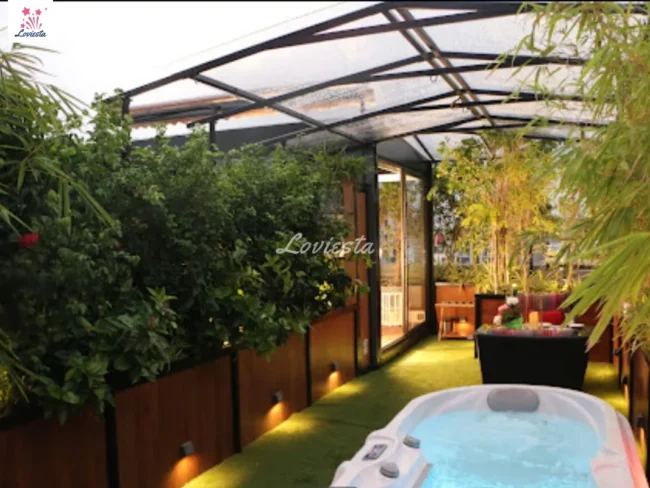 Exquisite Staycation Under The Stars In Bandra West, Mumbai 0015